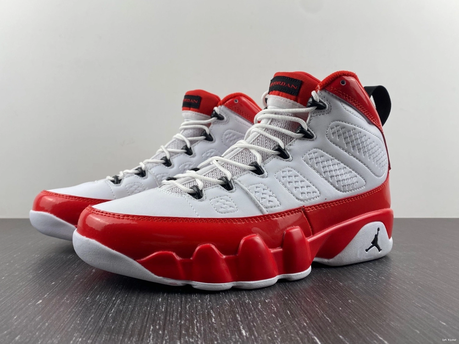 302370-160L  Jordan Red Black 9 White Gym Air Red 0207